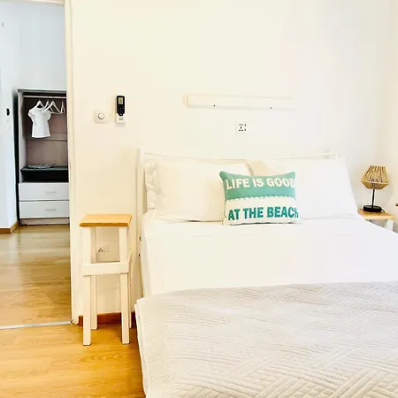 Little Troll House 1 Apartment Chrisi Akti (Paros)